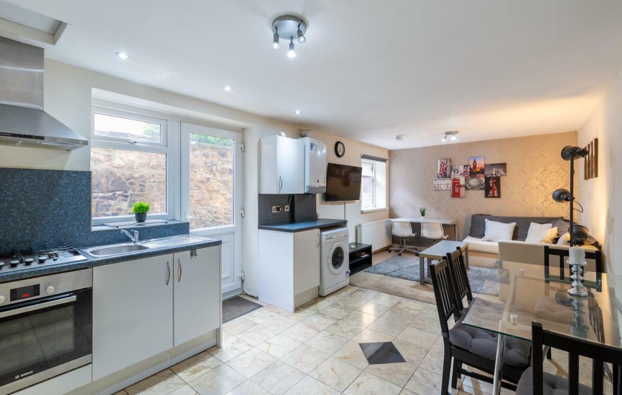 3 Bedroom Apartment Newcastle City Centre 외부 사진